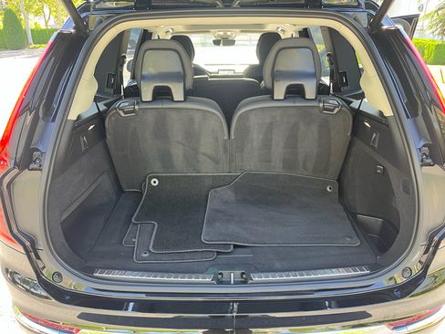 Used 2025 Volvo XC90 B6 Plus AWD/4WD image 38