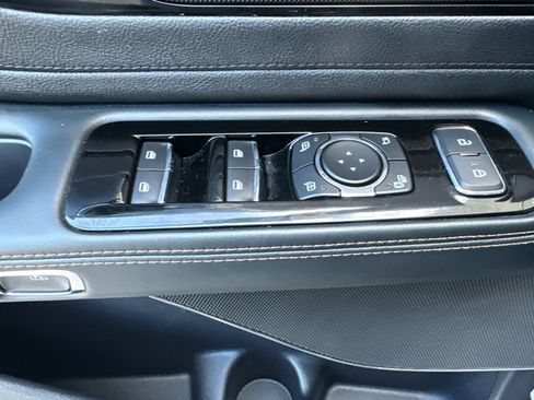 Used 2025 Lincoln Aviator AWD image 29