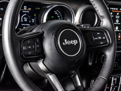 Used 2023 Jeep Wrangler Unlimited w/ 8.4" Radio Group AWD/4WD image 21