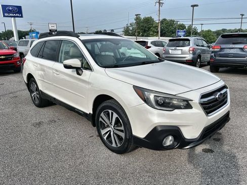 Used 2019 Subaru Outback 2.5i Limited w/ Popular Package #2 AWD/4WD image 11