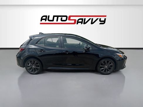Used 2025 Toyota Corolla XSE FWD image 8
