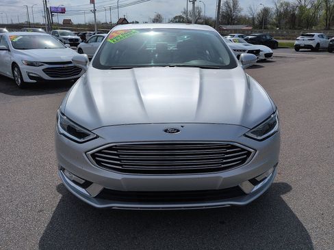 Used 2018 Ford Fusion Titanium image 3