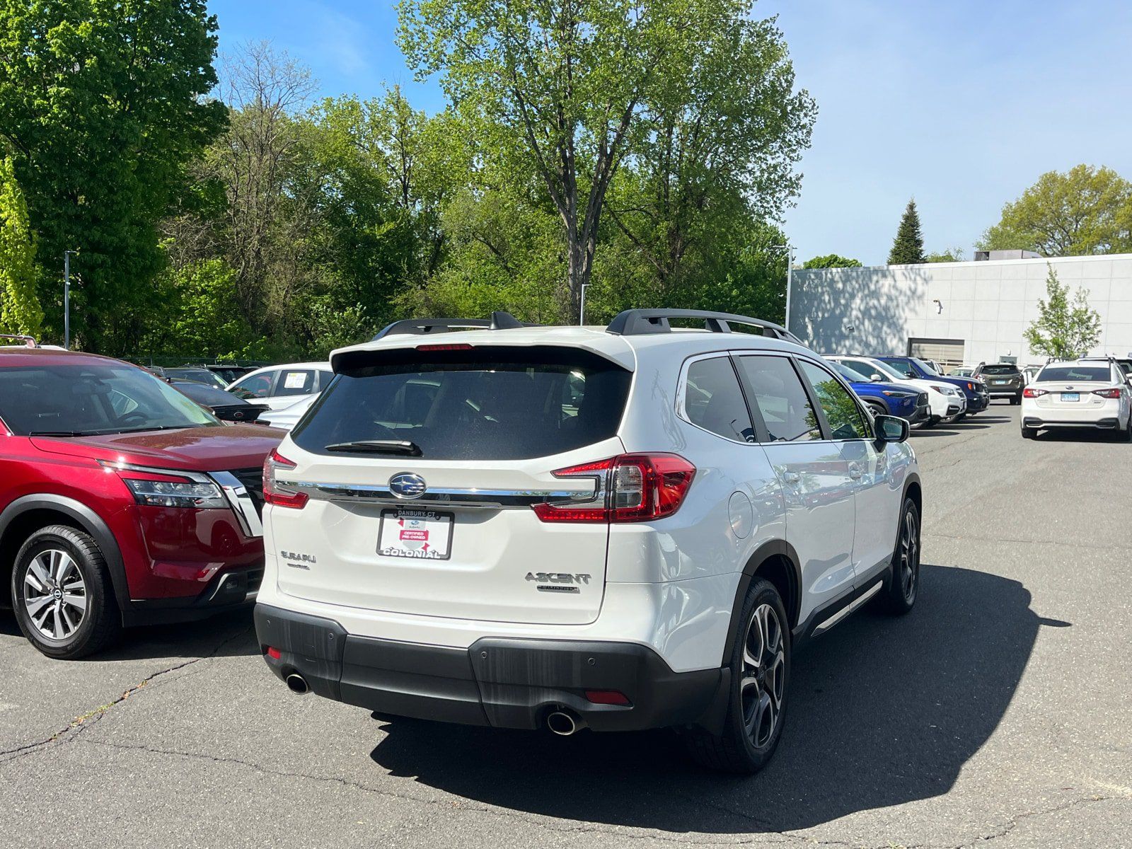 Used 2023 Subaru Ascent Limited w/ Technology Package AWD/4WD image 6