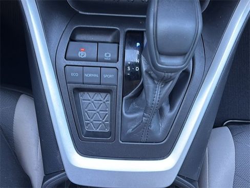 Used 2023 Toyota RAV4 XLE image 30