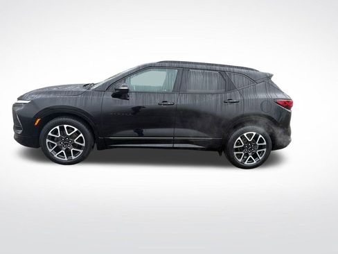 Used 2024 Chevrolet Blazer RS AWD/4WD image 2