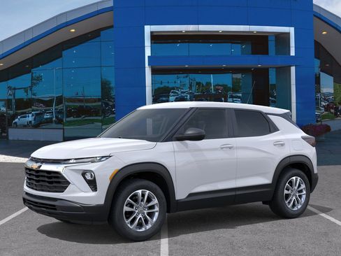 New 2026 Chevrolet TrailBlazer LS image 2