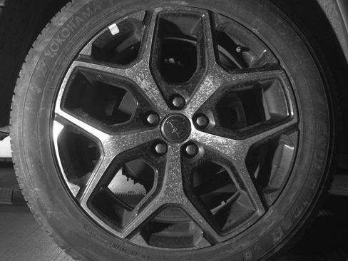 Used 2025 Jeep Compass Limited image 15