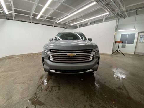 Used 2024 Chevrolet Tahoe High Country w/ Premium Package image 9