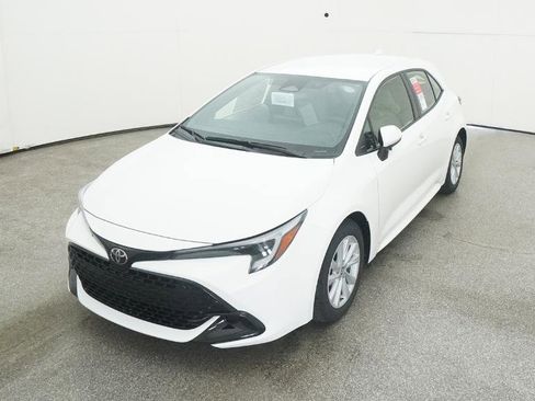 New 2025 Toyota Corolla SE image 4