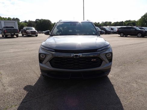 Used 2025 Chevrolet TrailBlazer RS w/ Driver Confidence Package FWD image 3