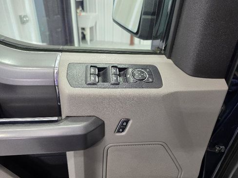 Used 2016 Ford F150 XLT w/ Equipment Group 302A Luxury RWD image 12