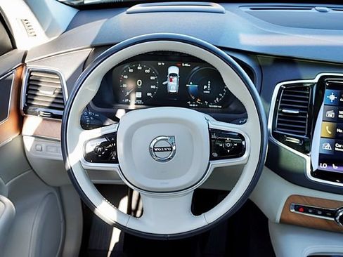 Used 2022 Volvo XC90 T8 Inscription Expression w/ Advanced Package AWD/4WD image 23