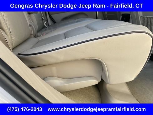 Used 2019 Jeep Grand Cherokee Overland AWD/4WD image 20