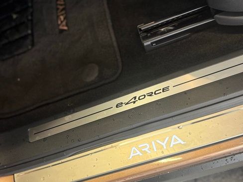 Used 2025 Nissan Ariya Platinum image 28