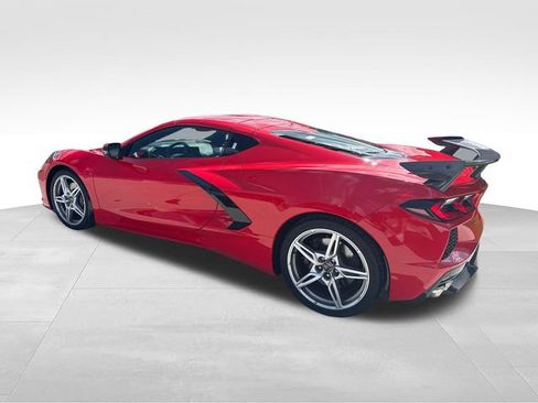 Used 2022 Chevrolet Corvette Stingray Coupe w/ Z51 Performance Package RWD image 3