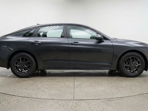 Used 2025 Kia K5 LXS FWD image 11