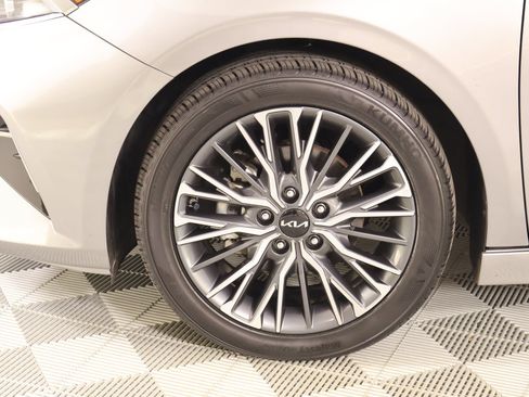 Used 2024 Kia Forte GT-Line w/ GT-Line Premium Package FWD image 18