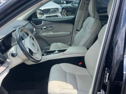 Used 2024 Volvo XC90 B6 Plus AWD/4WD image 6