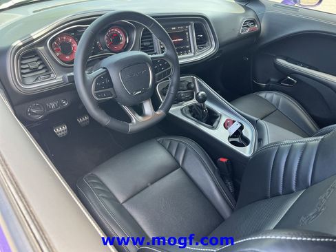 Used 2023 Dodge Challenger SRT Hellcat w/ Plus Package RWD image 5