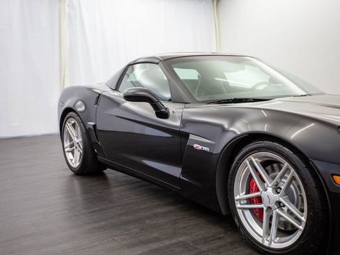 Used 2006 Chevrolet Corvette Z06 w/ Preferred Equipment Group image 28