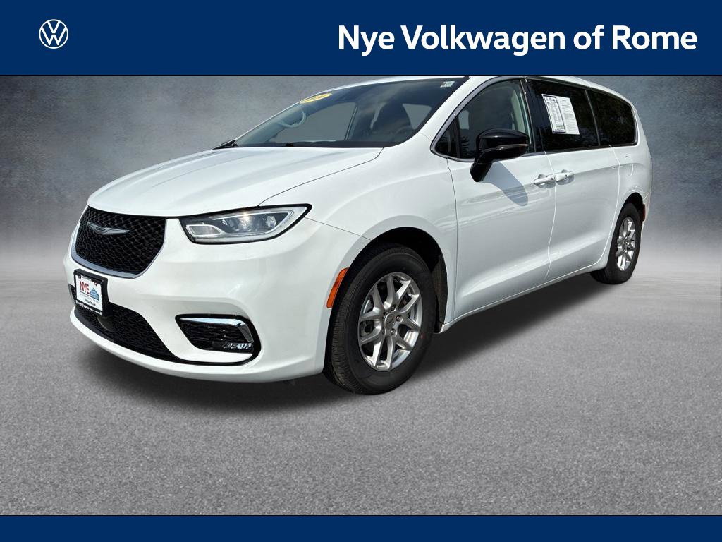 Used 2024 Chrysler Pacifica Touring-L FWD 360° Tour