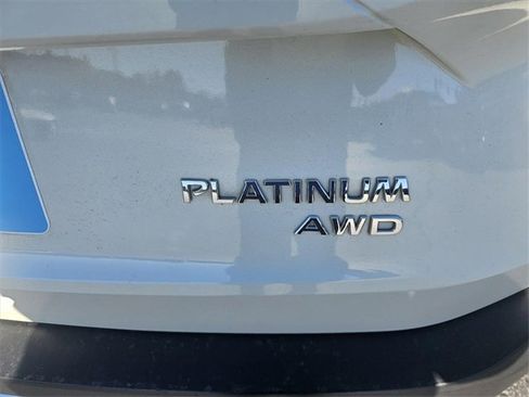 Used 2023 Nissan Rogue Platinum w/ Platinum Premium Package image 10