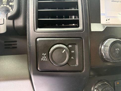 Used 2019 Ford F150 XL w/ Equipment Group 101A Mid AWD/4WD image 12