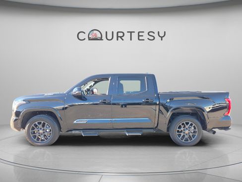 Used 2025 Toyota Tundra Platinum image 2