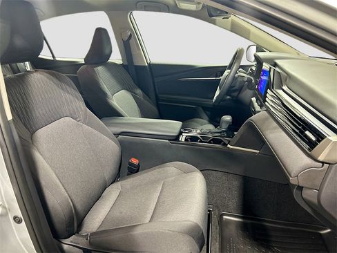 Used 2026 Toyota Camry LE w/ Convenience Package image 24