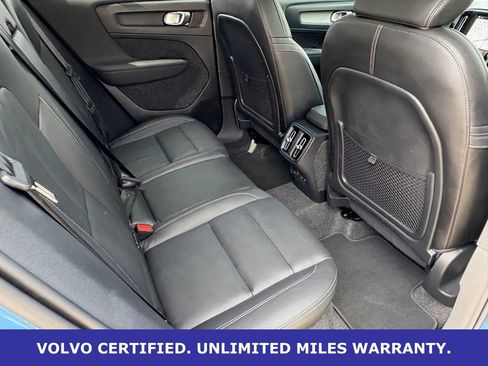 Certified 2025 Volvo XC40 B5 Plus AWD/4WD image 34