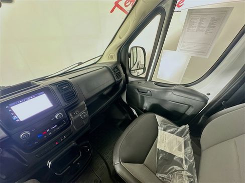 Used 2023 RAM ProMaster 3500 image 12