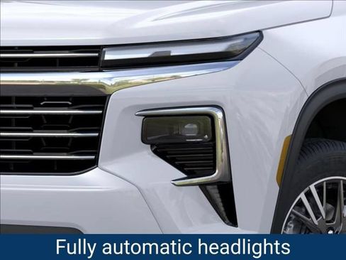 New 2027 Chevrolet Traverse LT w/ Driver Confidence Package FWD image 11