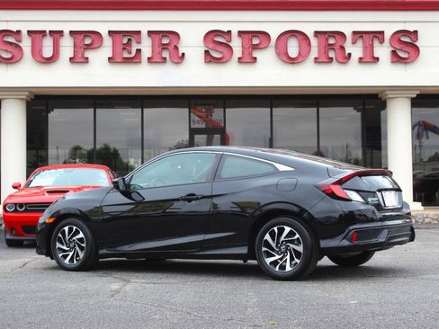 Used 2018 Honda Civic LX-P image 5