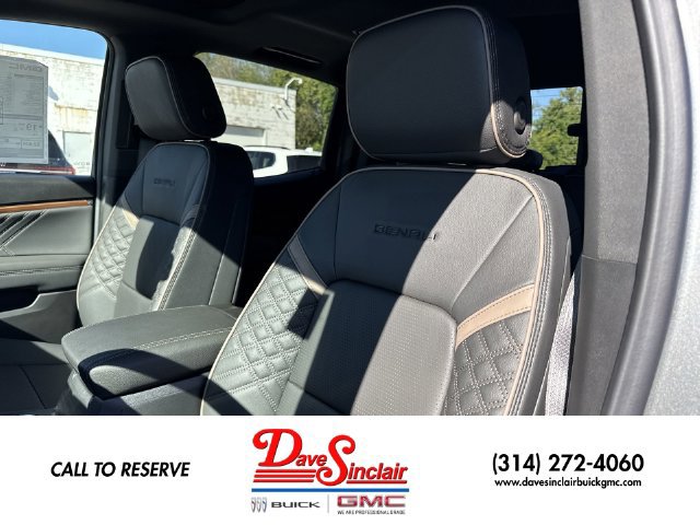 New 2026 GMC Canyon Denali AWD/4WD image 11
