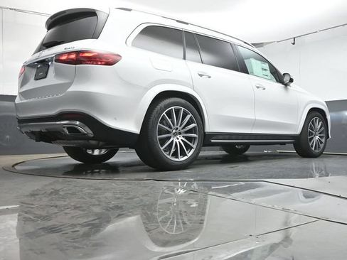 Used 2026 Mercedes-Benz GLS 450 4MATIC image 54