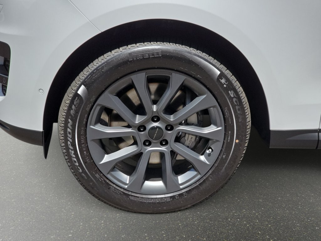 New 2026 Land Rover Range Rover Sport SE AWD/4WD image 22