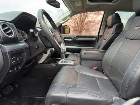 Used 2016 Toyota Tundra Platinum image 18