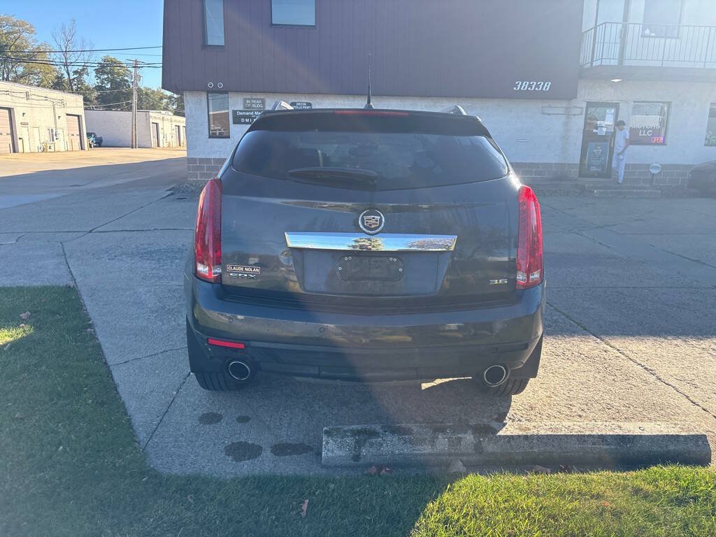 Used 2014 Cadillac SRX Luxury w/ Driver Awareness Package FWD image 6