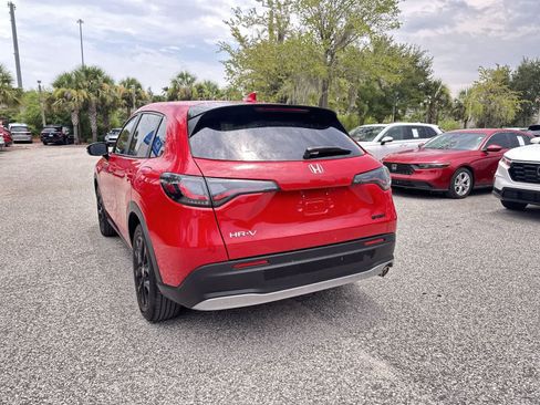 Used 2024 Honda HR-V Sport image 4
