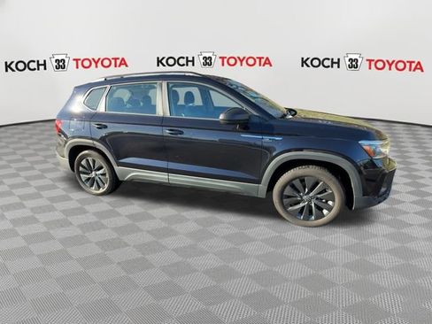 Used 2022 Volkswagen Taos S image 3