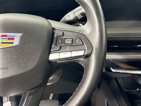 Used 2025 Cadillac XT4 Premium Luxury FWD image 18