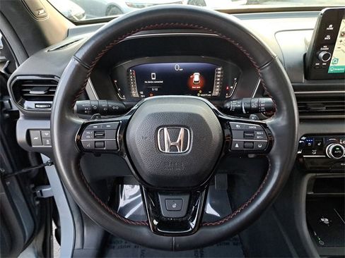 Certified 2025 Honda Pilot Black Edition image 26