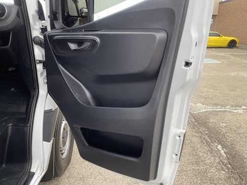 Used 2025 Mercedes-Benz Sprinter 2500 image 13