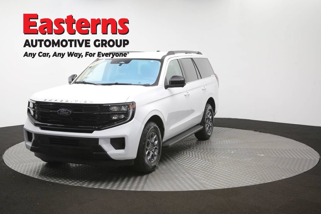 Used 2025 Ford Expedition Active AWD/4WD image 55