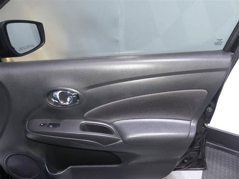 Used 2018 Nissan Versa SV w/ SV Special Edition Package FWD image 18