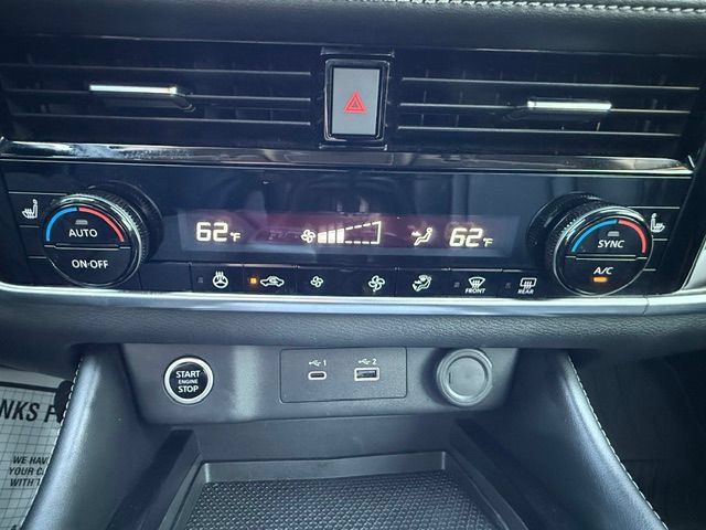Used 2023 Nissan Rogue SL AWD/4WD image 16