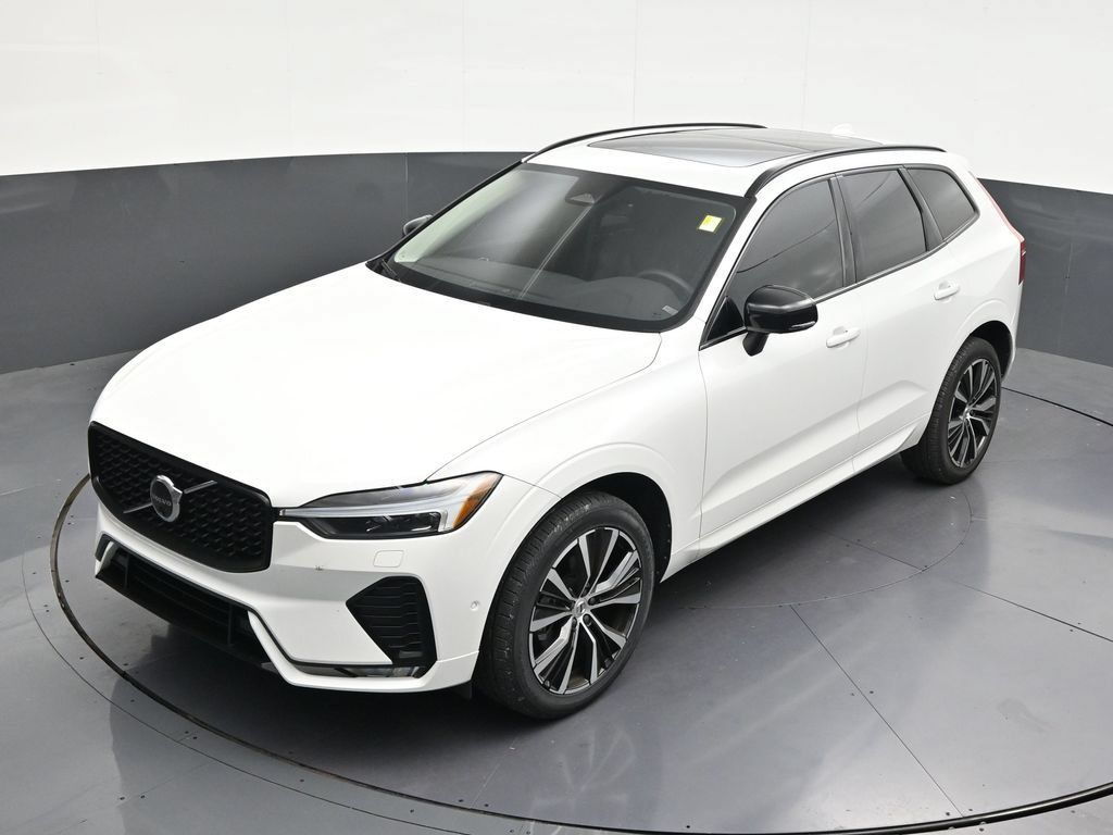 Certified 2024 Volvo XC60 B5 Plus w/ Climate Package AWD/4WD image 15