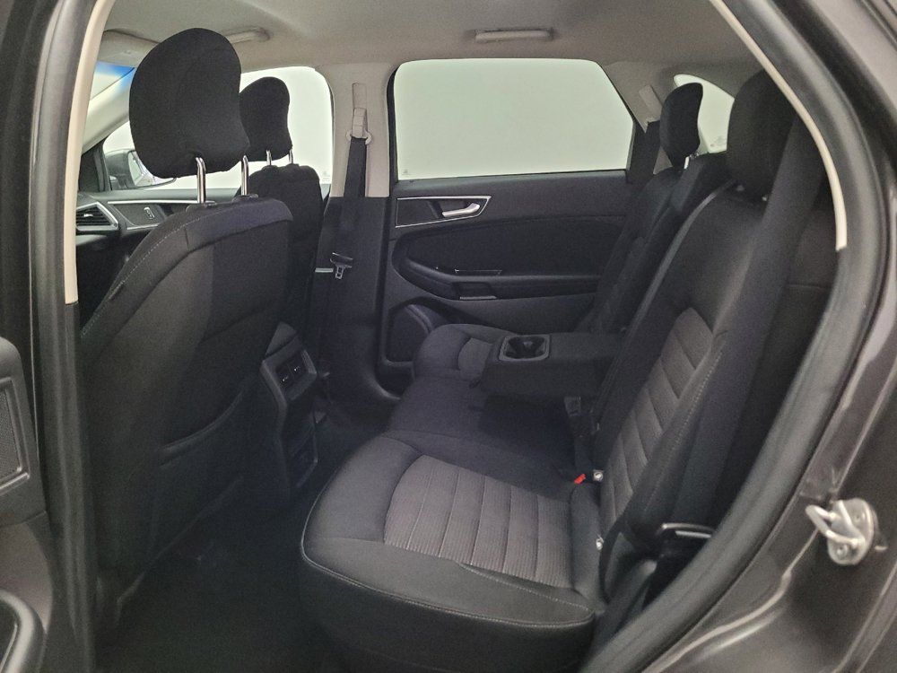 Used 2019 Ford Edge SEL FWD image 18