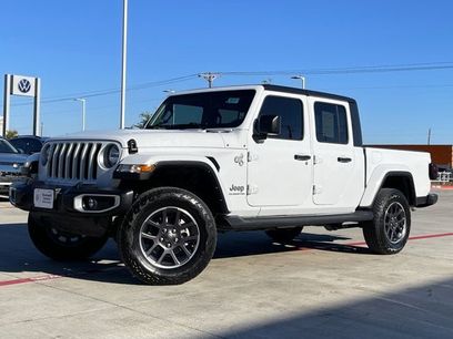 Used 2022 Jeep Gladiator Overland w/ Popular Equipment Package