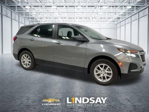Used 2023 Chevrolet Equinox LS FWD image 9